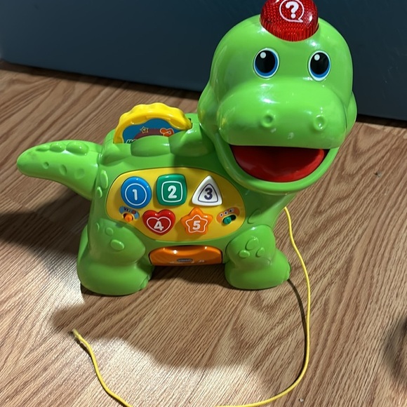 V Tech Chomp & Count Dino- pull toy with small toys included - Picture 3 of 7